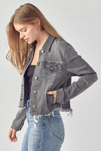 Load image into Gallery viewer, Frayed Hem Washed Jacket