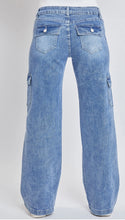 Load image into Gallery viewer, Junior Low Rise Straight Leg Cargo Jeans