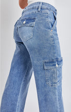 Load image into Gallery viewer, Junior Low Rise Straight Leg Cargo Jeans