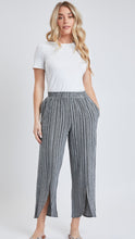 Load image into Gallery viewer, Smocked Waist Side Slit Cropped Pant