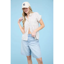 Load image into Gallery viewer, Stripe Collared Short Sleeve Button Shirt