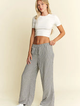 Load image into Gallery viewer, Checkered Print Boxer Pants
