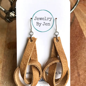 Knot Earrings: Weathered Tan