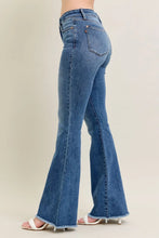 Load image into Gallery viewer, Mid Rise Vintage Wash Flare w/ Distressed and Fray Hem Judy Blue