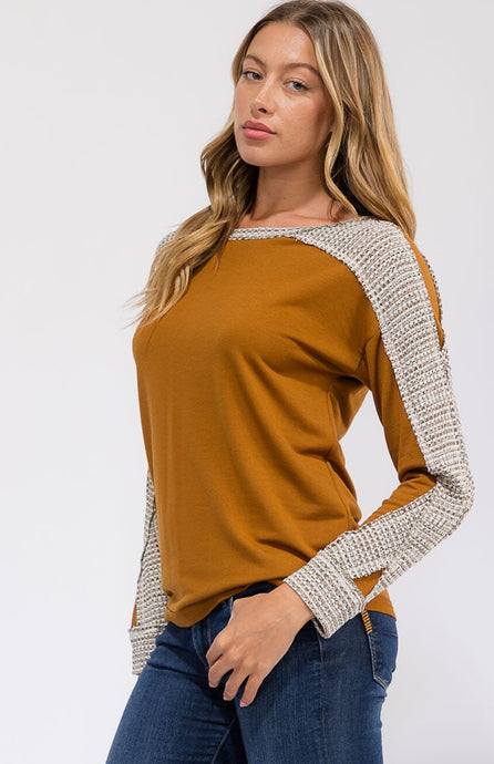 WOMEN'S LONG SLEEVE ANIMAL PRINT DETAILED TOP