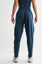 Load image into Gallery viewer, Venice Flowbarrel Active Pants