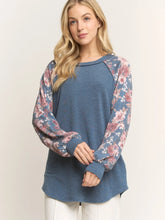 Load image into Gallery viewer, Urban Ribbed and Floral Print Contrast Top