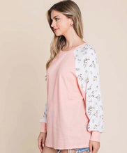 Load image into Gallery viewer, LONG FLORAL SLEEVE WAFFLE BLOUSE
