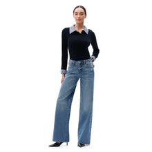 Load image into Gallery viewer, Mid Rise Wide Leg Jeans Raw Hem Vintage Distressed