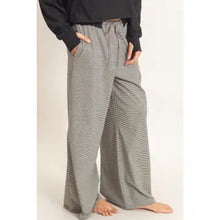 Load image into Gallery viewer, Striped Wide-Leg Pants