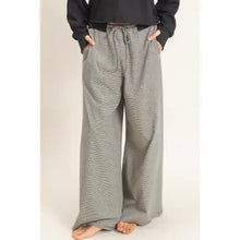 Load image into Gallery viewer, Striped Wide-Leg Pants