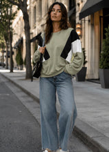 Load image into Gallery viewer, LONG SLEEVE COLORBLOCK PULLOVER CREWNECK