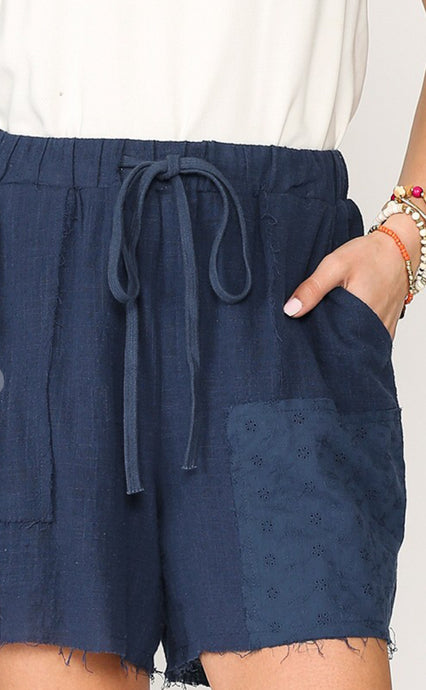 Raw Edge Elastic Waist Shorts